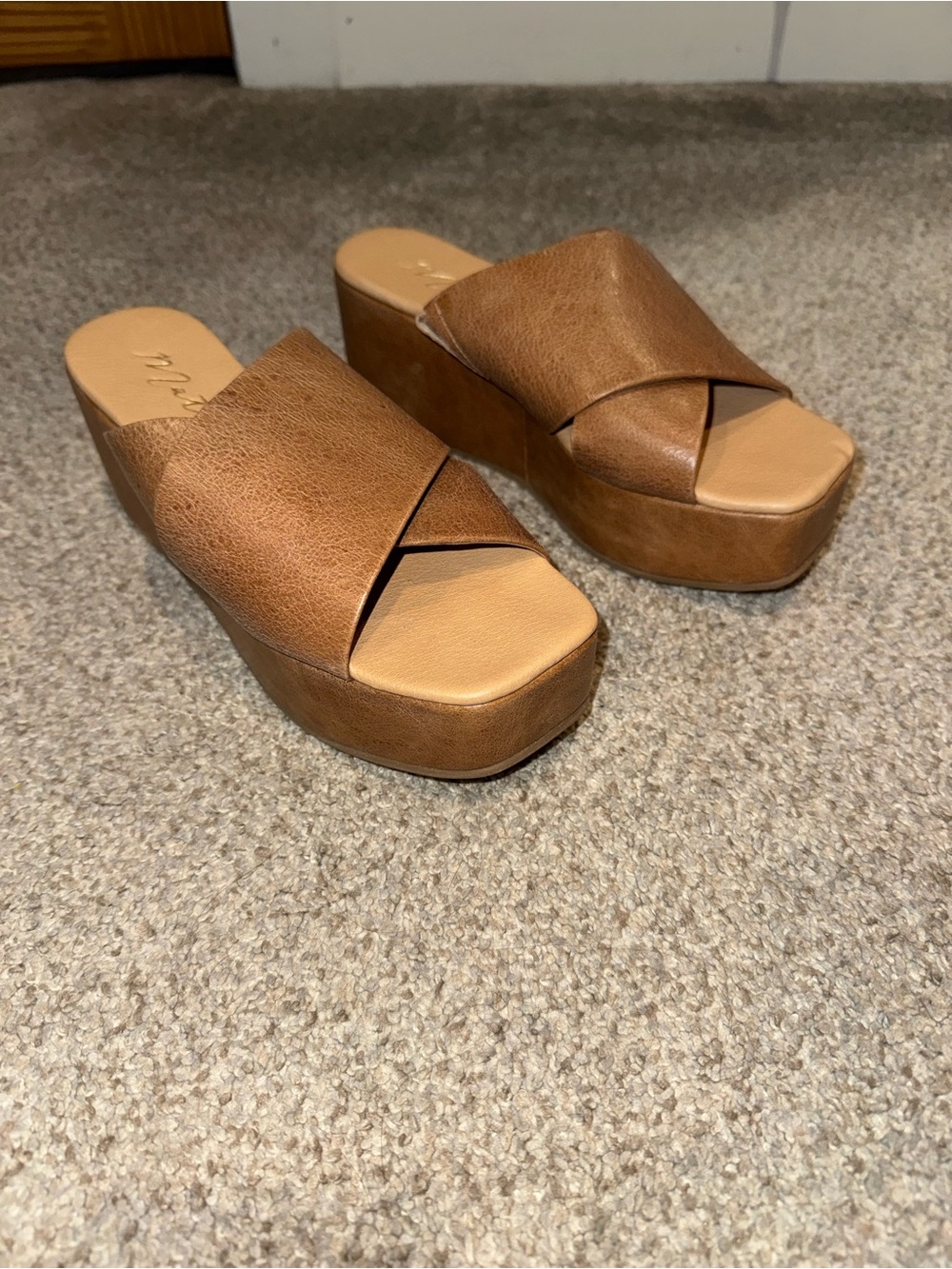 Women's Platform Matisse Sandal. Size 7.  Never Worn.